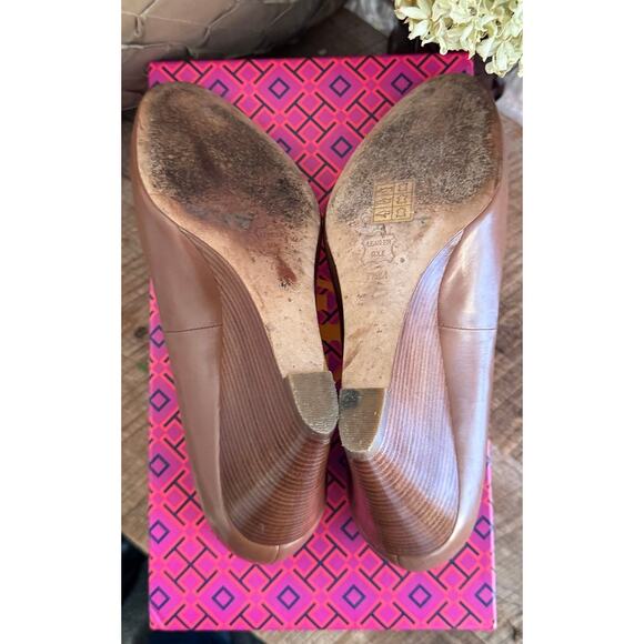 Tory Burch Raleigh Wedge Pumps Brown Leather Nutria Gold Sz. 7.5 - Picture 5 of 7